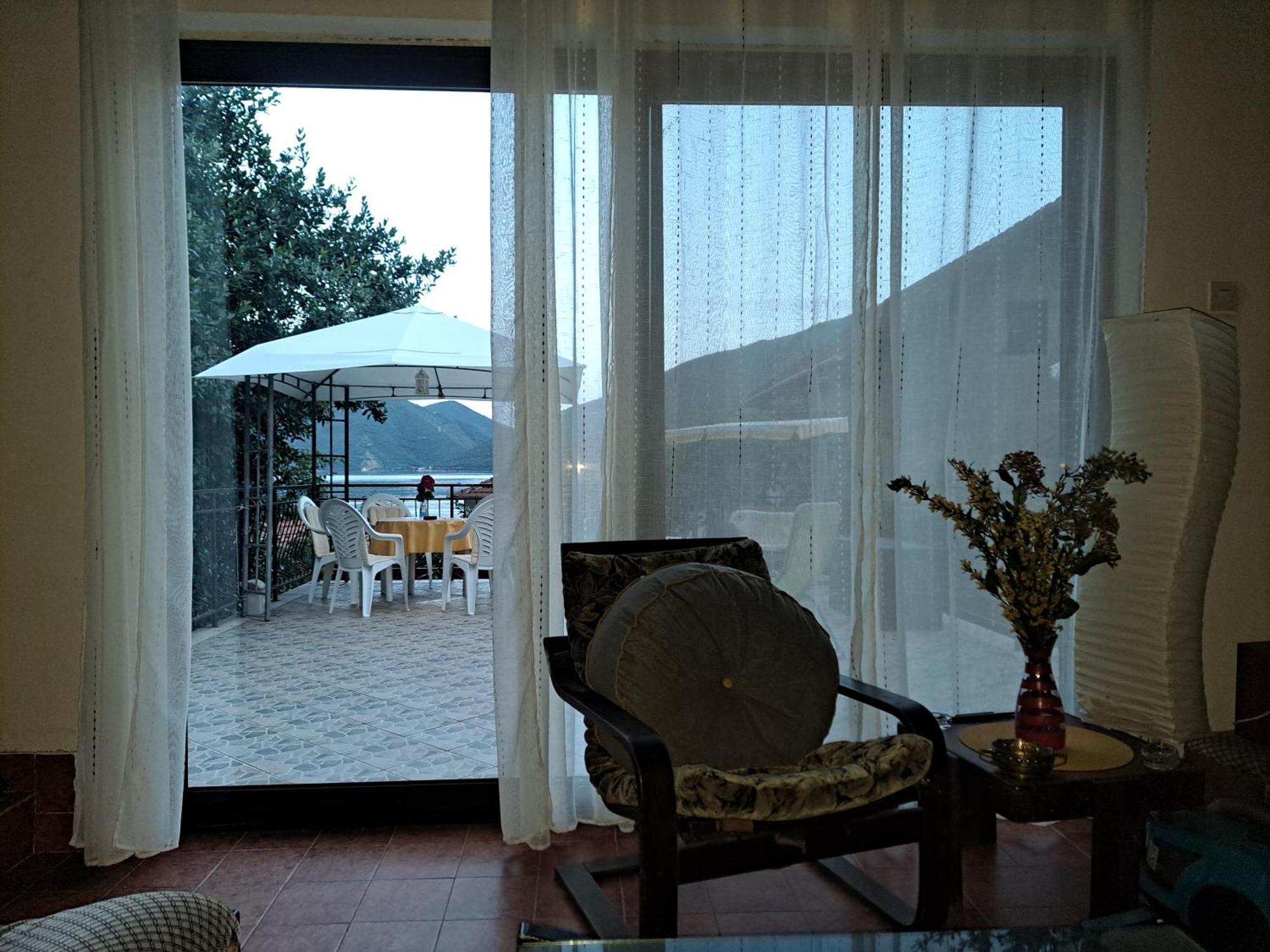 Holiday Home Bokokotorski Zaliv Luaran gambar