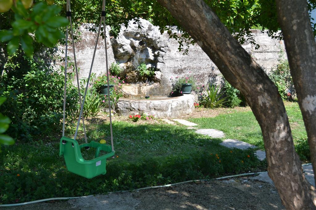Holiday Home Bokokotorski Zaliv Luaran gambar