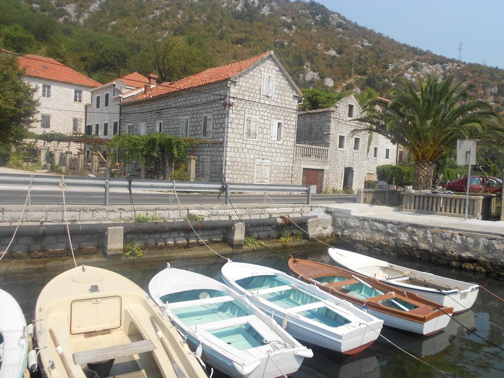 Holiday Home Bokokotorski Zaliv Luaran gambar
