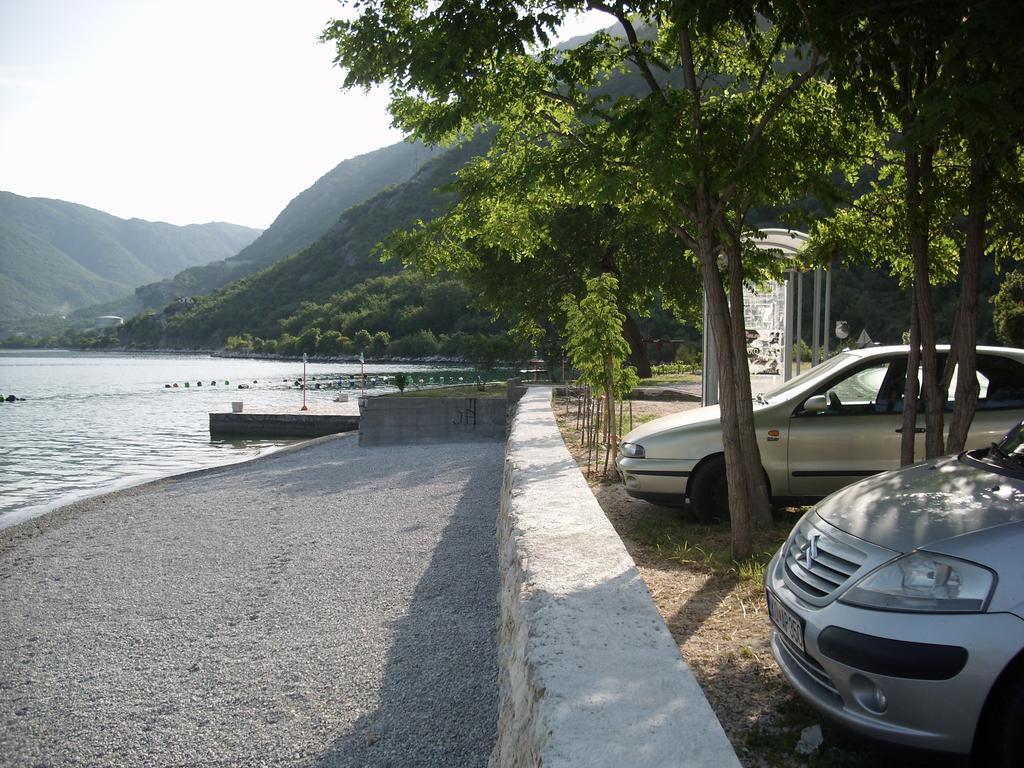Holiday Home Bokokotorski Zaliv Luaran gambar